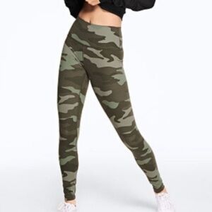 PINK Victoria's Secret Green Camo Ultimate High Waist Leggings
